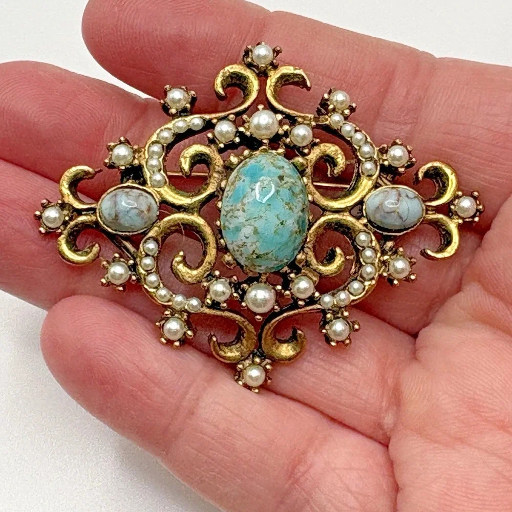 Vintage Victorian Revival Brooch Glass Faux Pearls Beautiful